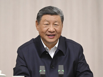 习近平率中央代表团出席西藏自治区成立60周年庆祝活动